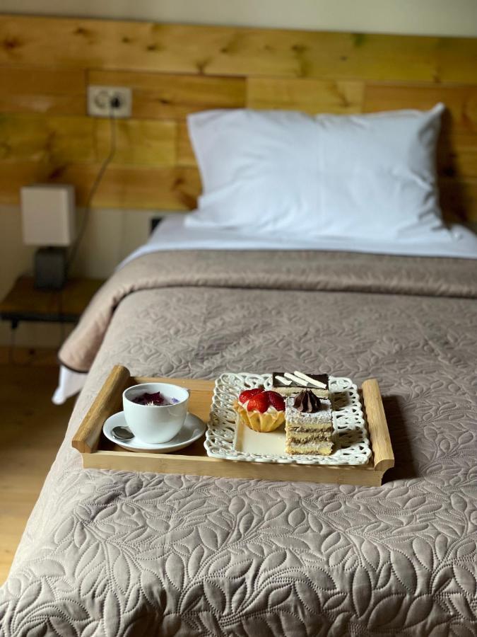 Hotel Ailama メスティア エクステリア 写真